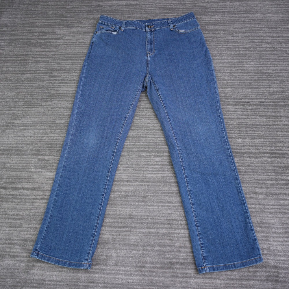 LL Bean Womens Straight Leg Jeans Blue Medium Wash Denim Size 16 Fit 34.5x29.25